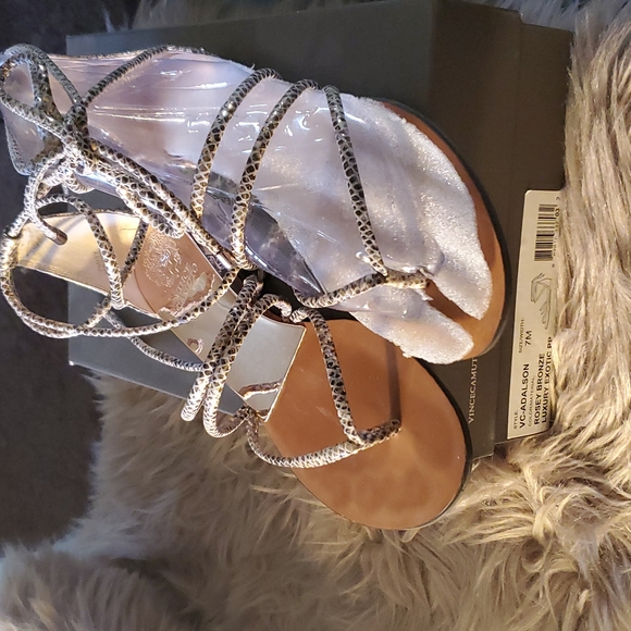 Size 7 rose gold snake flat strappy gladiator sandals. - Picture 4 of 6